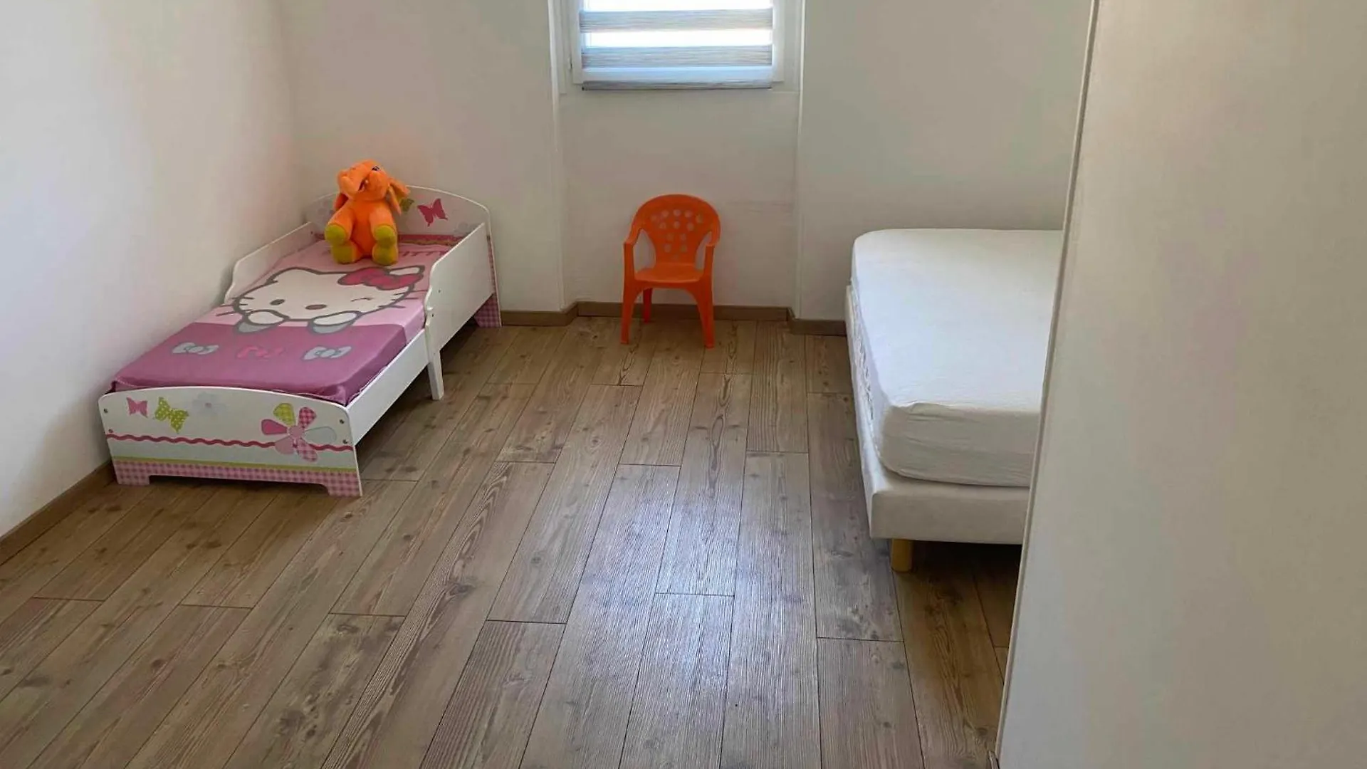 Ferienwohnung Nid Douillet Uzer  Apartment